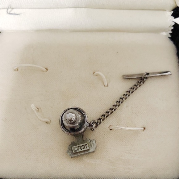 Fort Designer Golf 🏌🏽‍♂️ Tie Pin - Picture 3 of 3